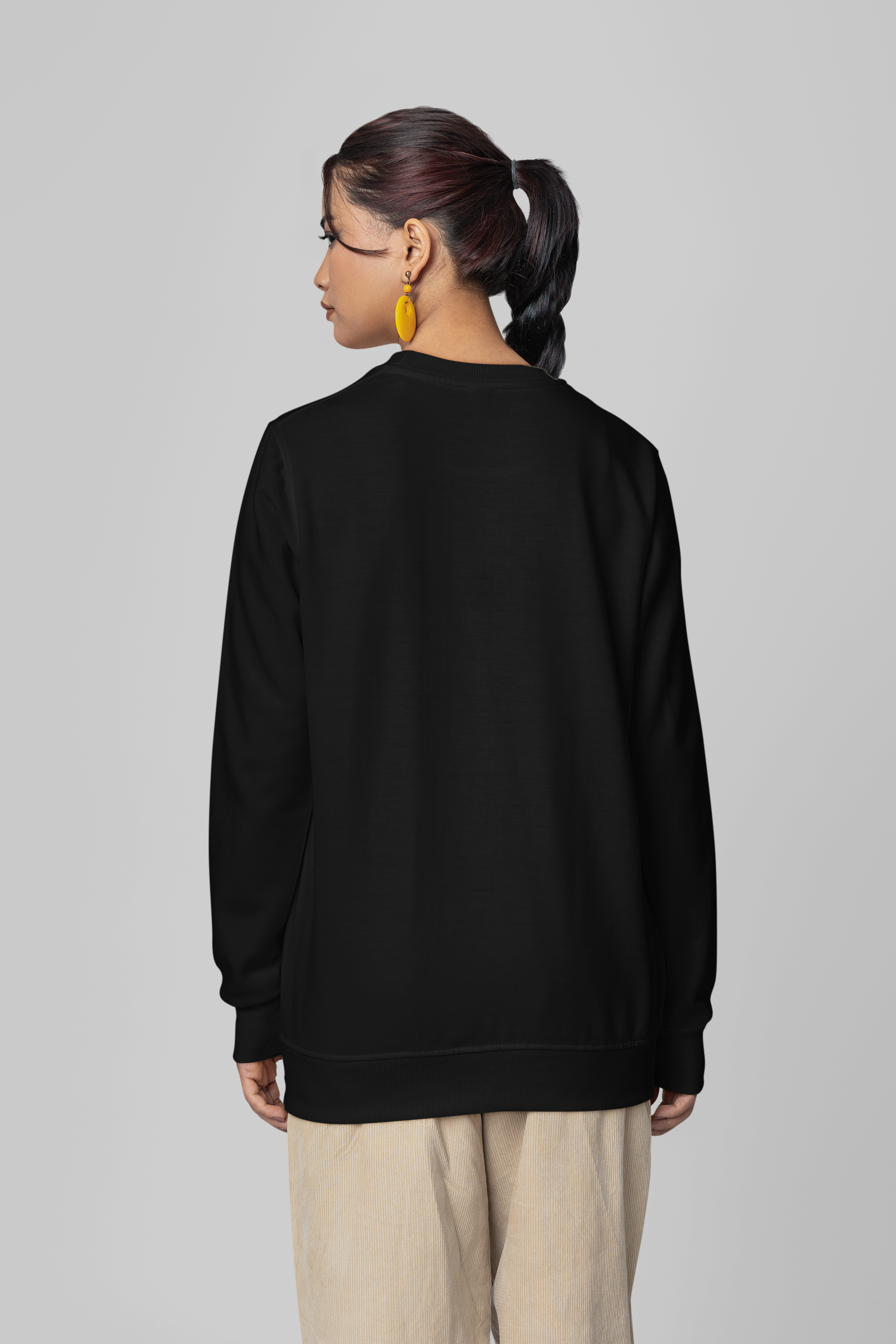 Women Sweatshirt/Black Modern Design for Effortless Fashion